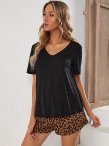 SHEIN Maternity V Neck Tee & Leopard Print Button Shorts - Multicolor - View 4