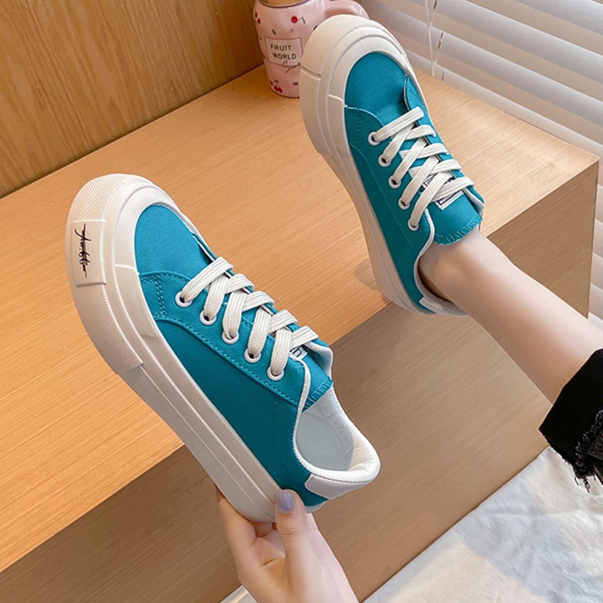 

Lace Up Front Canvas Shoes, Blue