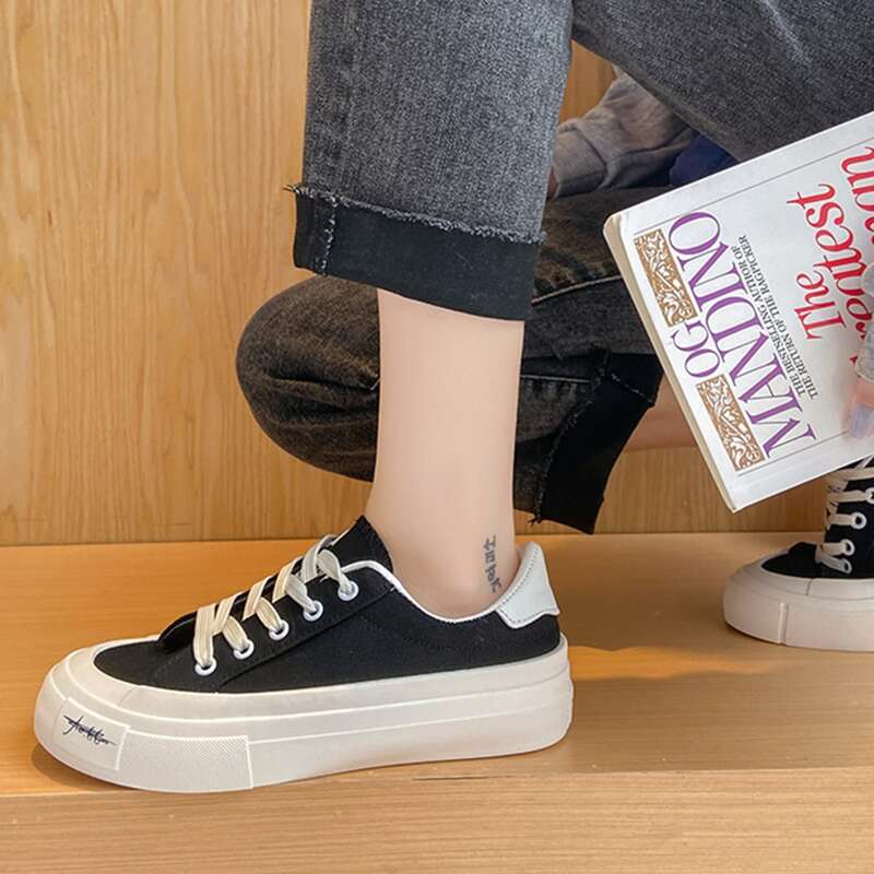 

Lace Up Front Canvas Shoes, Black