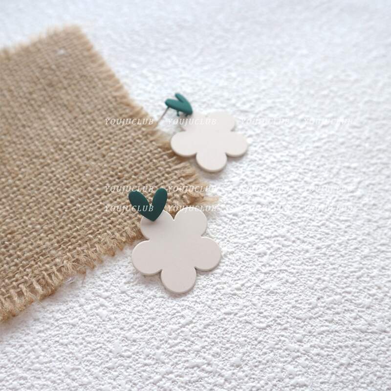 

Flower Drop Earrings, Multicolor