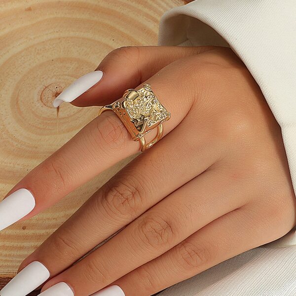 

1pc Textured Metal Cuff Ring, Gold