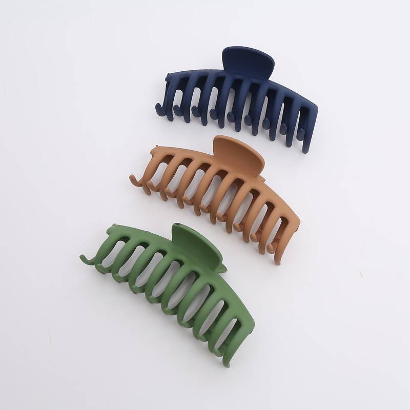 

3pcs Solid Hair Claw, Multicolor