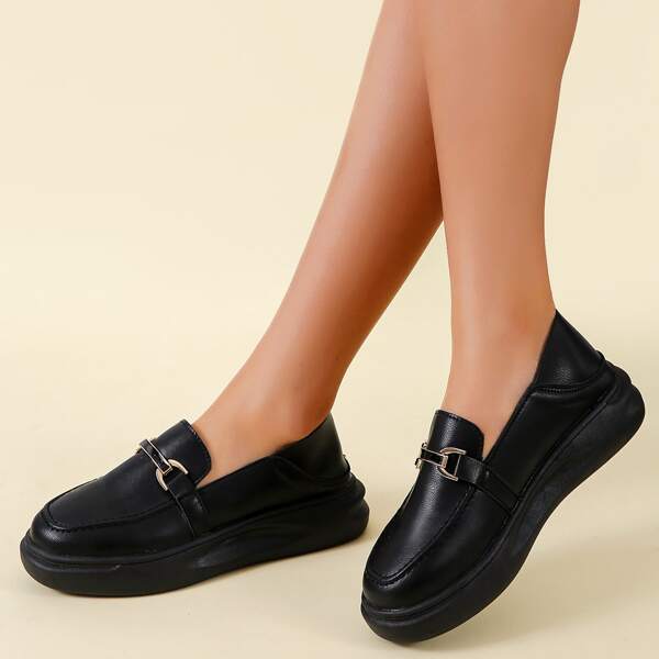 

Minimalist Slip On Loafers, Black