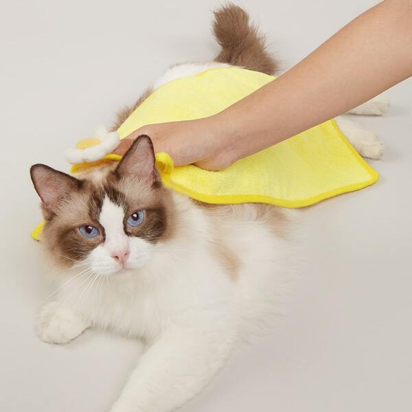 

Flower Decor Pet Bath Towel, Yellow