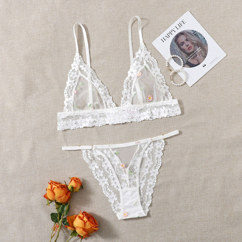 

Plus Floral Embroidered Mesh Contrast Lace Lingerie Set, White