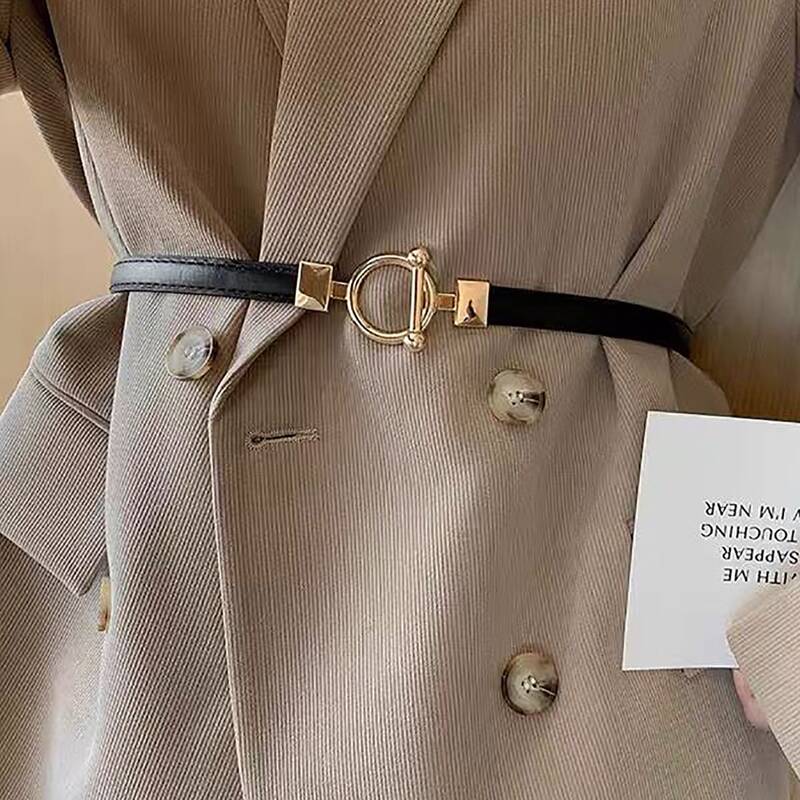 

Round Buckle Belt, Black