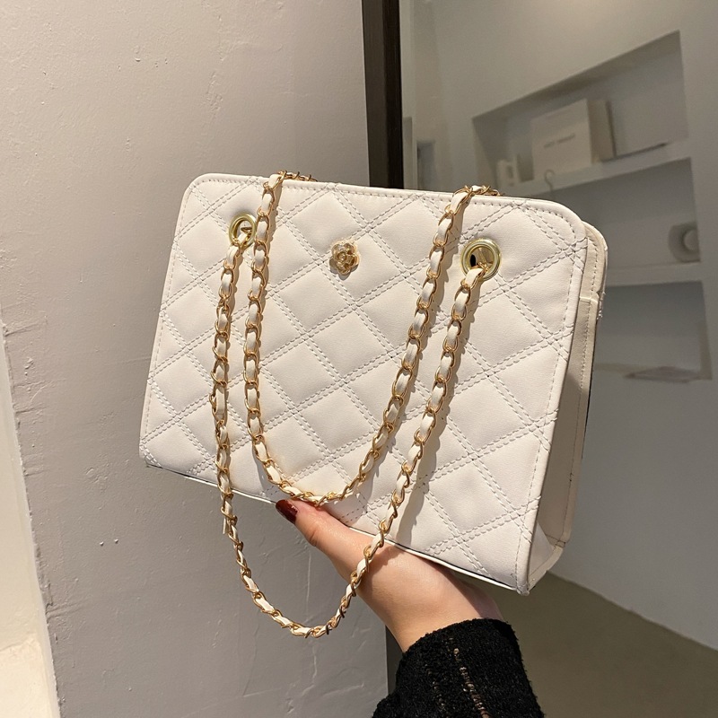 

Quilted Shoulder Bag, White