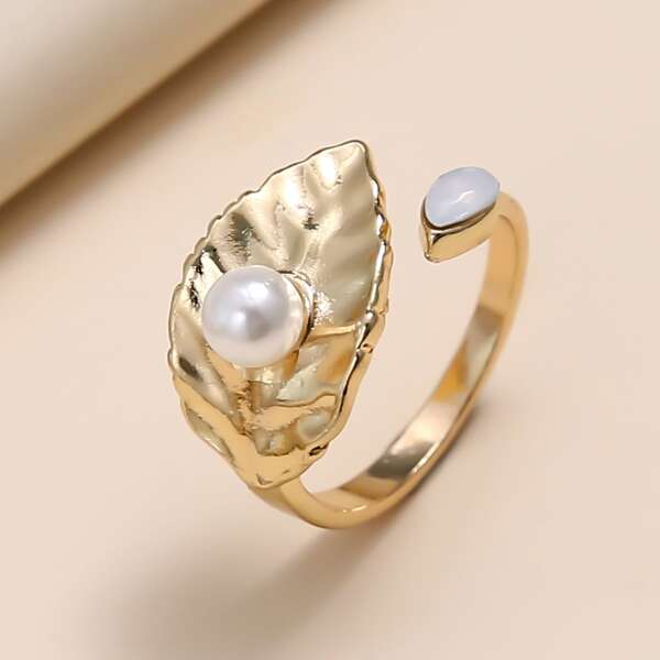 

Faux Pearl Decor Cuff Ring, Gold