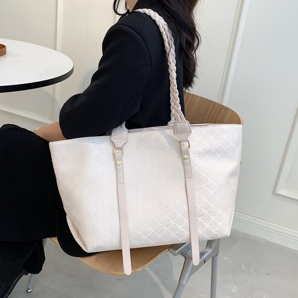 

Quilted Large Capacity Tote Bag, Beige