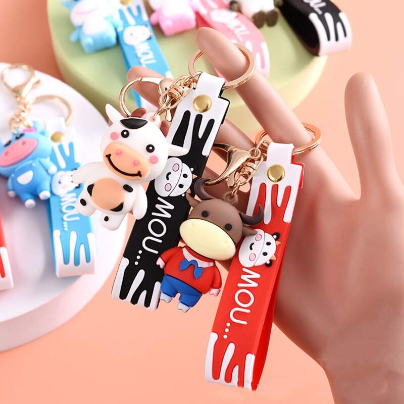 

1pc Random Cow Charm Keychain, Multicolor