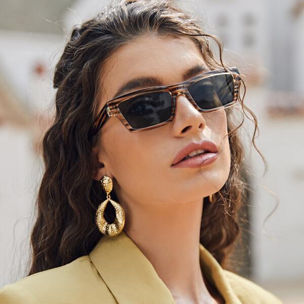 

Striped Frame Sunglasses