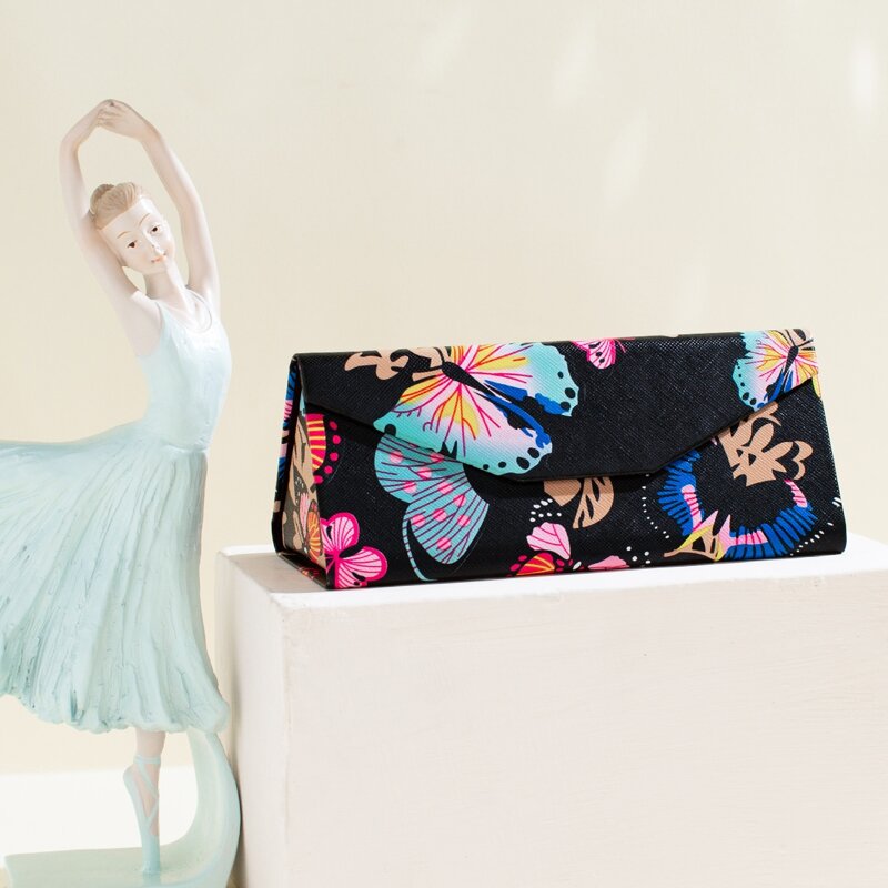 

Butterfly Graphic Glasses Bag, Multicolor