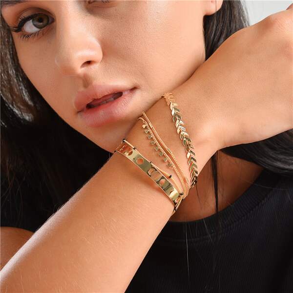 

5pcs Heart Charm Bracelet, Gold