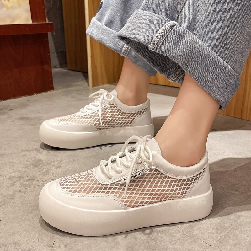 

Lace Up Front Breathable Skate Shoes, White