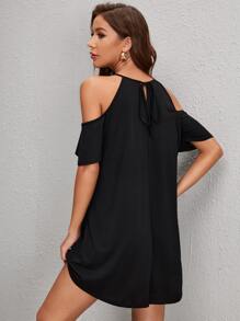 SHEIN Clasi Đầm Cắt ra màu trơn Boho - màu đen - Xem 2