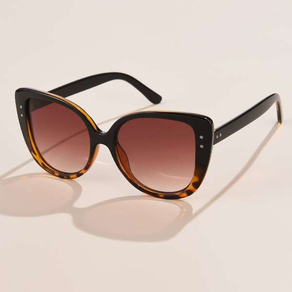 

Cat Eye Sunglasses