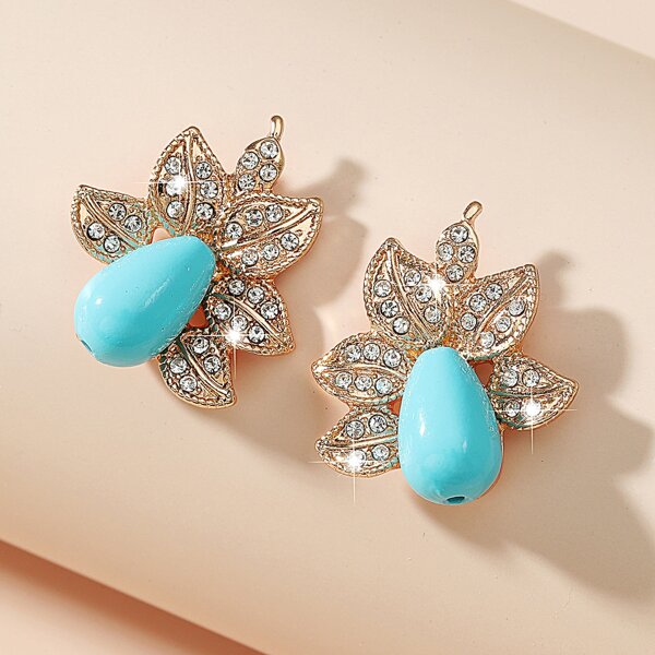 

Rhinestone Leaf Decor Stud Earrings, Multicolor