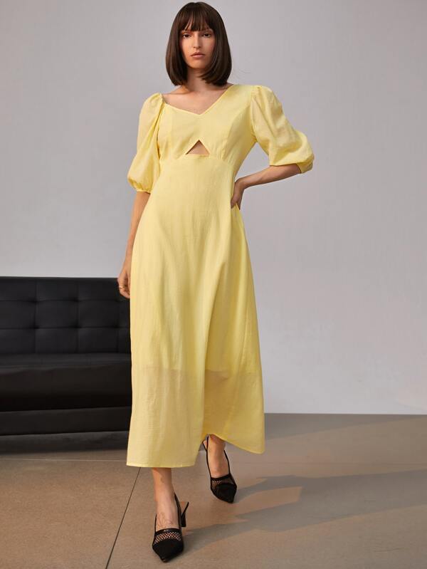 Chiquease 不對稱領泡泡袖鏤空細節連衣裙