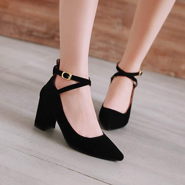 

Minimalist Point Toe Ankle Strap Pumps, Black