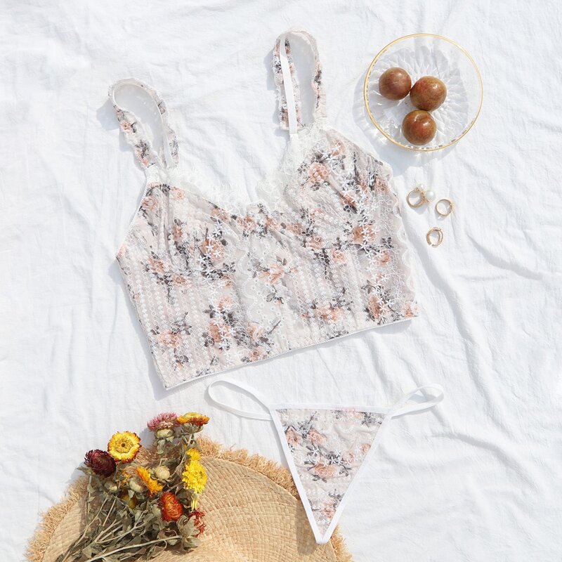 

Floral Print Embroidery Underwire Lingerie Set, Multicolor