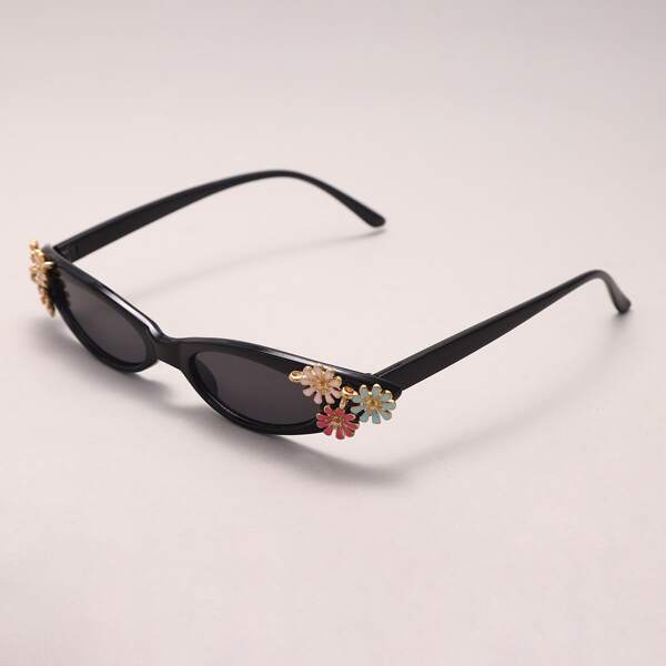 

Flower Decor Sunglasses