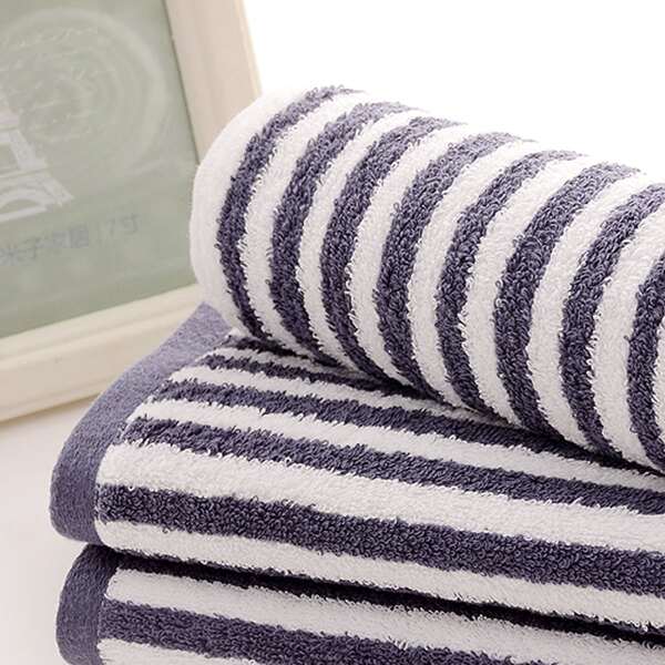 

1pc Striped Pattern Face Towel, Multicolor