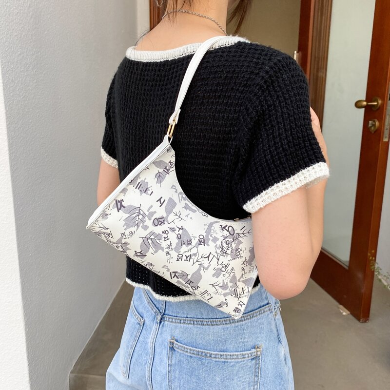 

Character Graphic Shoulder Bag, White