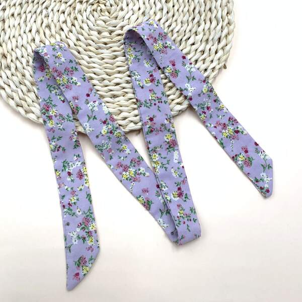 

Ditsy Floral Twilly Scarf Design Watchband, Multicolor