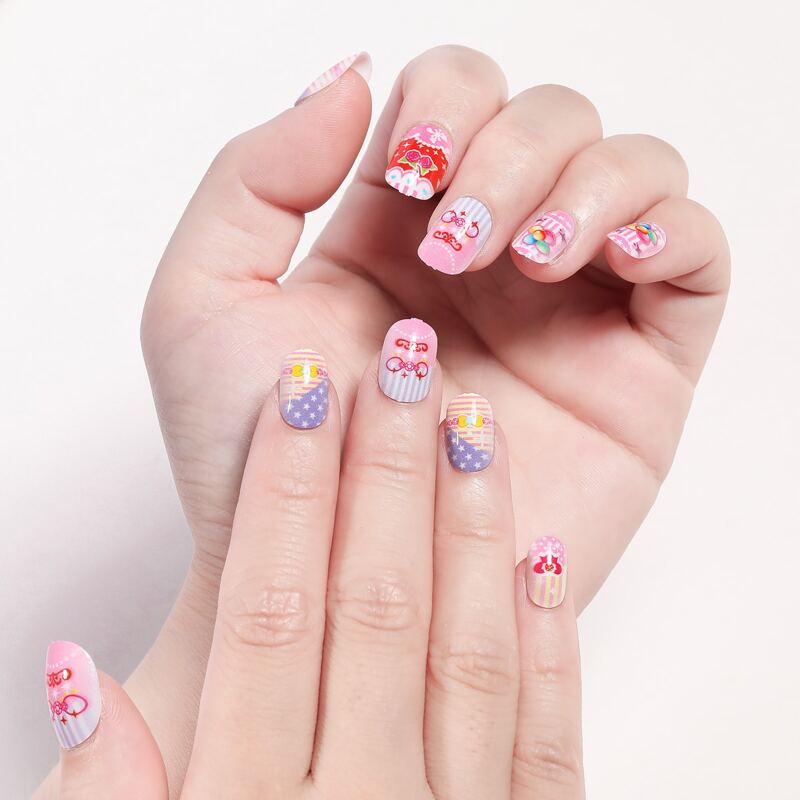 

24pcs Kids Cartoon Graphic Fake Nail & 1sheet Tape & 1pc Nail File, Multicolor