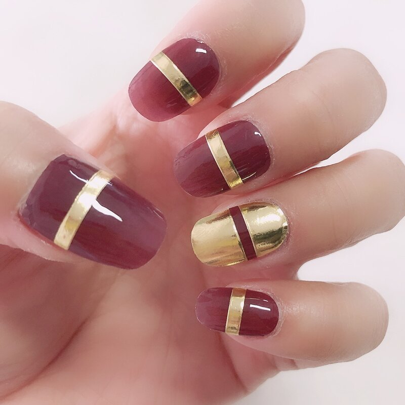 

2sheets Striped Nail Sticker, Multicolor