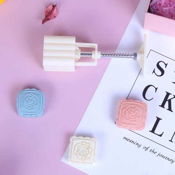 

2pcs Chinese Moon Cake Mold Set, White