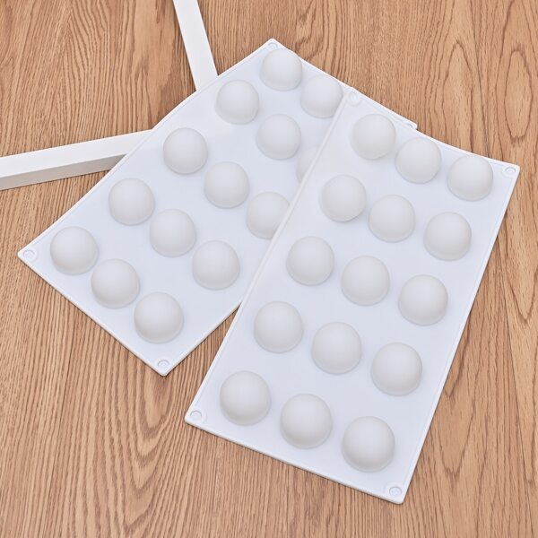 

1pc Silicone Chocolate Mold, White