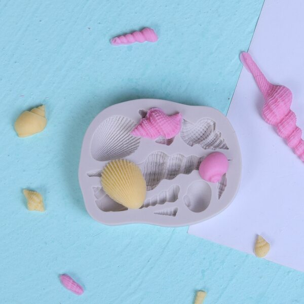 

1pc Shell Chocolate Mold, Grey