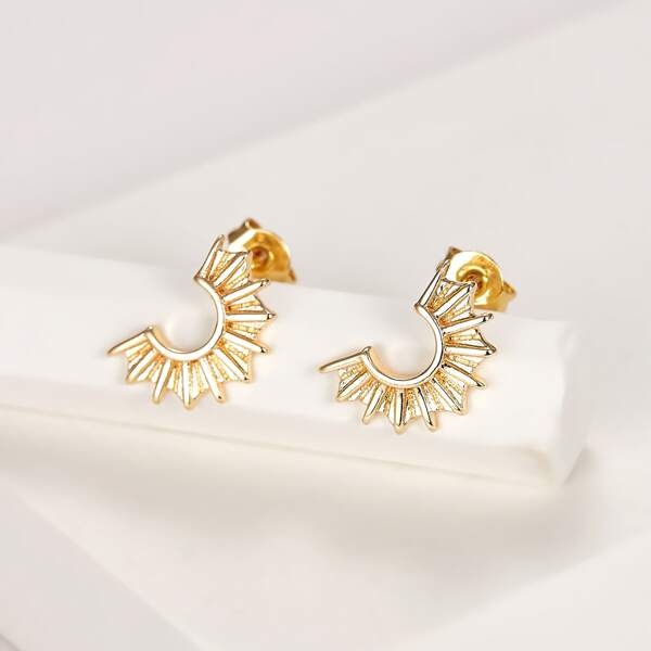 

14K Gold Plated Sun Design Stud Earrings