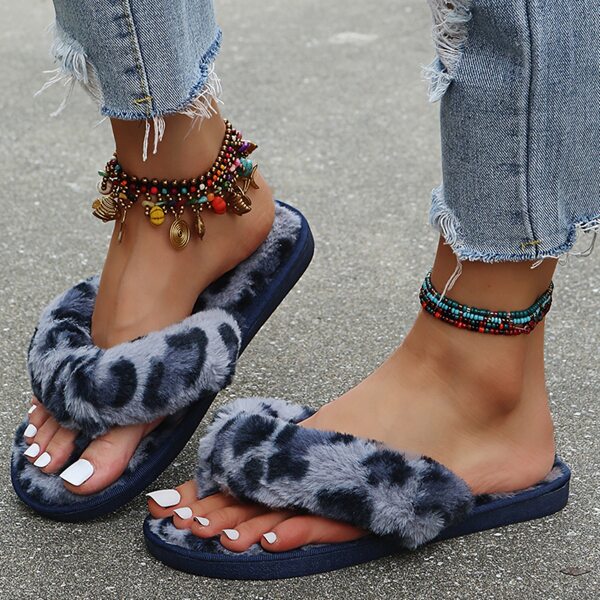 

Leopard Graphic Fluffy Bedroom Slippers, Navy blue