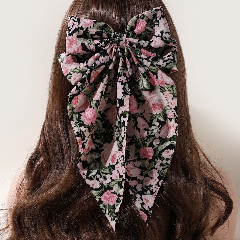 

Flower Pattern Hair Clip, Multicolor