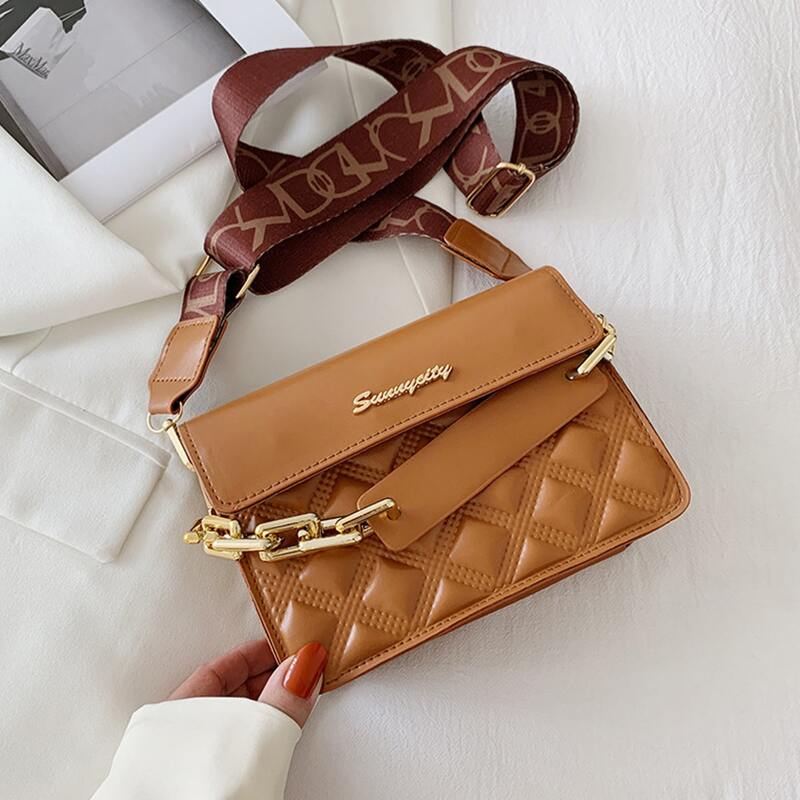 

Chain Decor Quilted Crossbody Bag, Brown