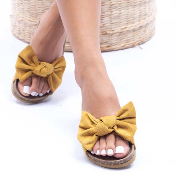 

Bow Decor Footbed Sandals, Yellow