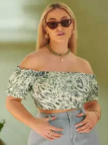 Plus Off Shoulder Puff Sleeve All Over Print Crop Top - Green - View 1