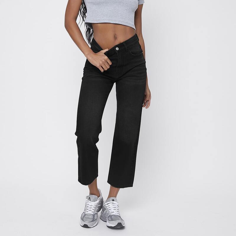 

Cropped Straight Leg Jeans, Black