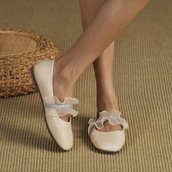 

Ruffle Decor Ballet Flats, Beige