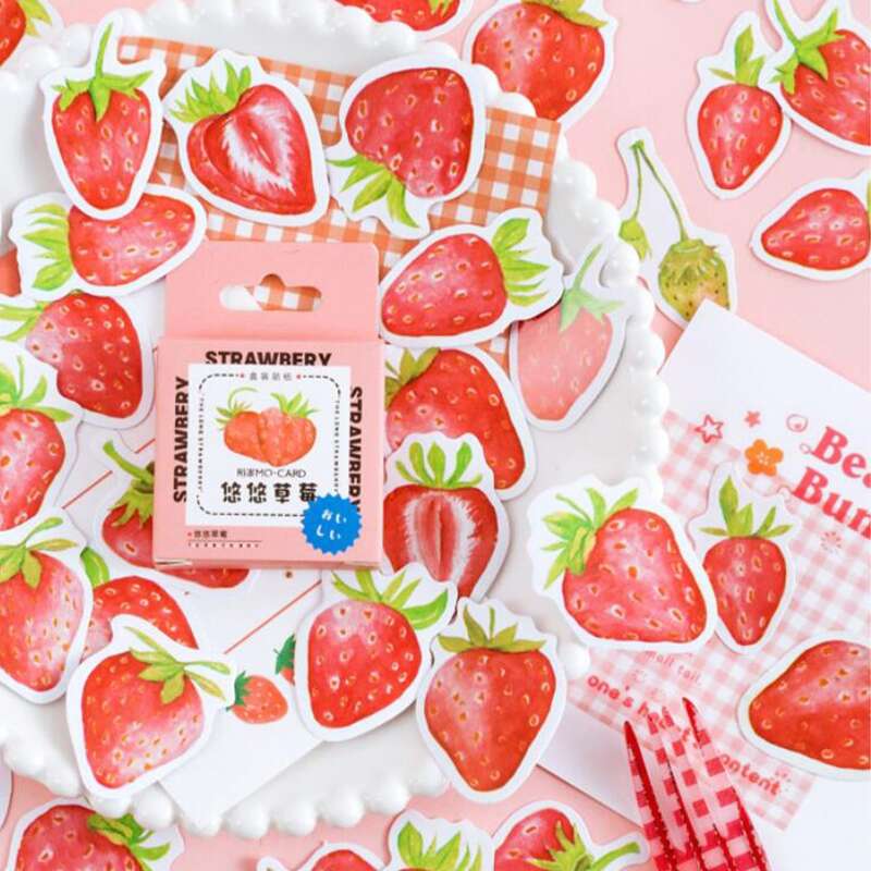

46pcs Strawberry Pattern Sticker, Multicolor