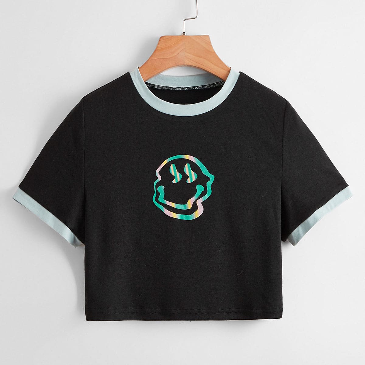 

Graphic Ringer Crop Tee, Black