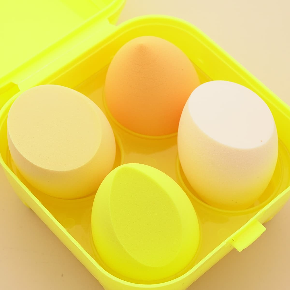 

4pcs Makeup Sponge & 1pc Storage Box, Yellow