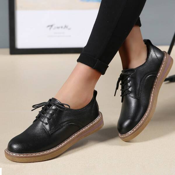 

Minimalist Lace Up Front Leather Oxfords, Black