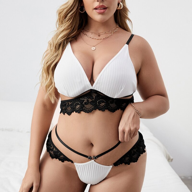 

Plus Contrast Lace Lingerie Set, Black and white