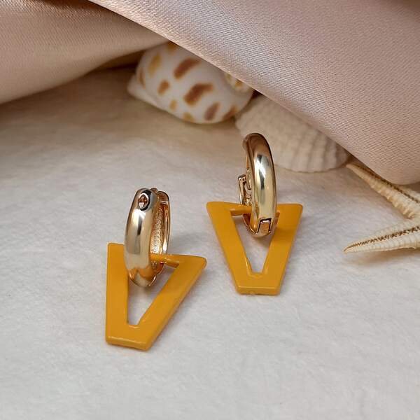 

Geometric Design Earrings, Yellow