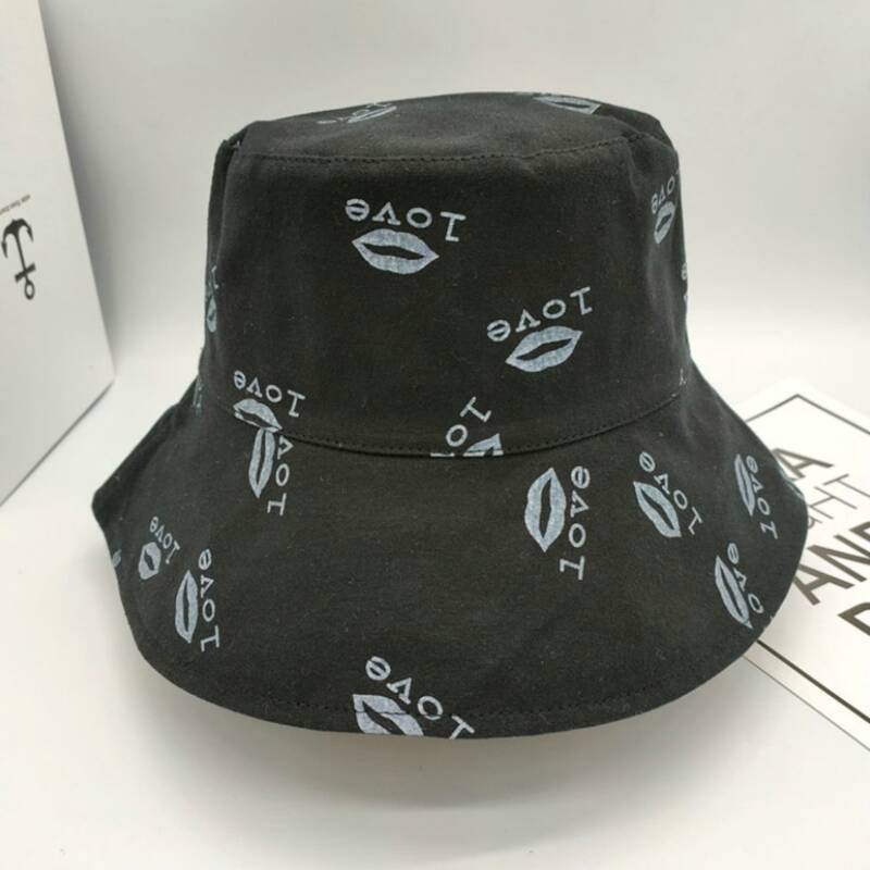 

Lip Pattern Bucket Hat, Black