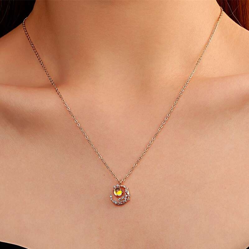

Rhinestone Decor Chain Necklace, Gold
