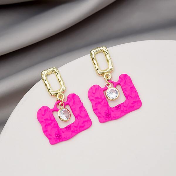 

Geo Decor Drop Earrings, Hot pink